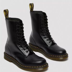 Doc Martin 1490 Smooth Mid Calf Leather Boots